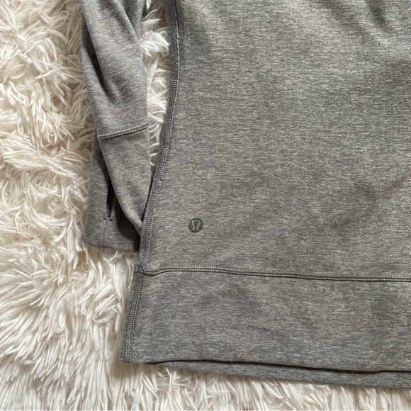 lululemon Just Breathe Long Sleeve size 4-6 - Picture 3 of 12